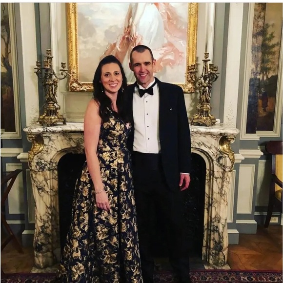 Badgley Mischka
Floral Jacquard Gown size 8 - Picture 6 of 16